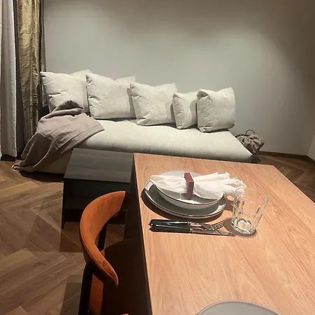 New Cozy In Center Of Aurora Spotting Tromso